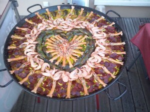 paella-personnalisée-coeur